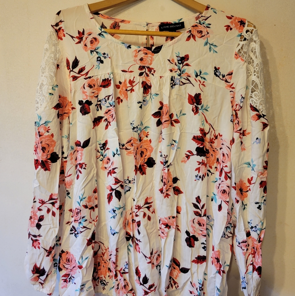 14/16 Lane Bryant Blouse, Lace shoulder detail